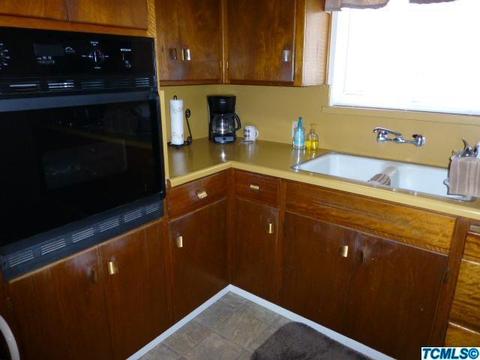 612 E Willow Ct, Tulare, CA 93274 photo 9