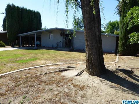 612 E Willow Ct, Tulare, CA 93274 photo 2