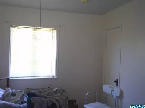 135 N Orange Ave, Exeter, CA 93221 photo 5