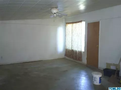 135 N Orange Ave, Exeter, CA 93221 photo 11