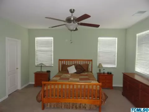 4109 E Cambridge Ave, Visalia, CA 93292 photo 17