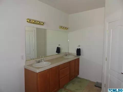 4109 E Cambridge Ave, Visalia, CA 93292 photo 20