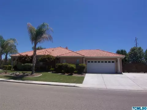 4413 E Grove Ct, Visalia, CA 93292 photo 3