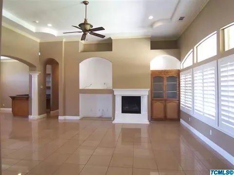 4413 E Grove Ct, Visalia, CA 93292 photo 8