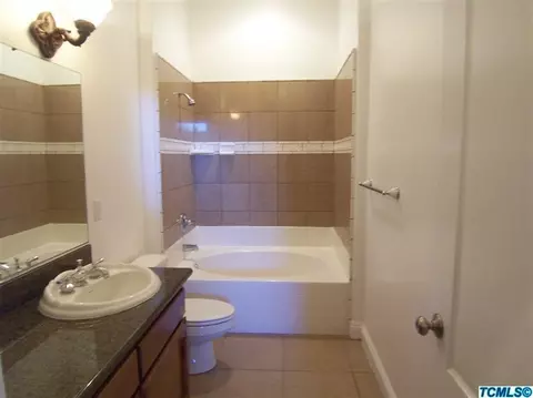 4413 E Grove Ct, Visalia, CA 93292 photo 11