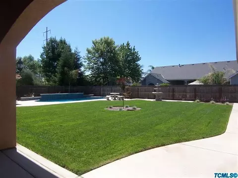 4413 E Grove Ct, Visalia, CA 93292 photo 20