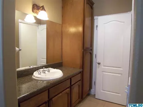 4413 E Grove Ct, Visalia, CA 93292 photo 18