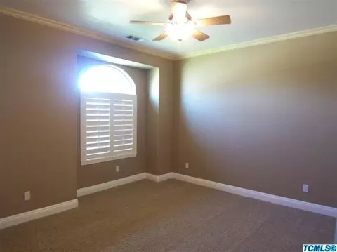 4413 E Grove Ct, Visalia, CA 93292 photo 13