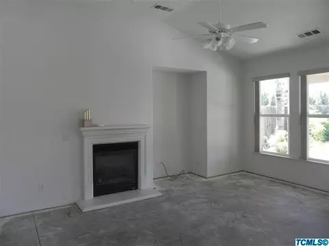 3605 E Paradise Ave, Visalia, CA 93292 photo 11