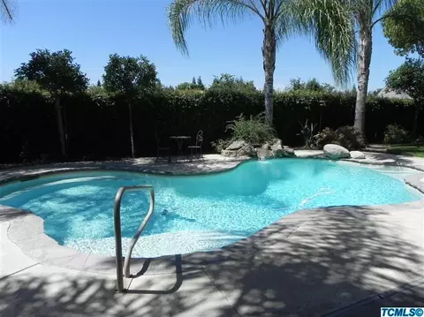 3605 E Paradise Ave, Visalia, CA 93292 photo 5