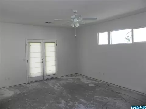 3605 E Paradise Ave, Visalia, CA 93292 photo 10