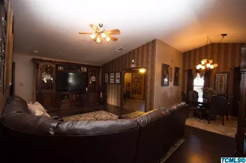 1471 E Davis Dr, Dinuba, CA 93618 photo 12
