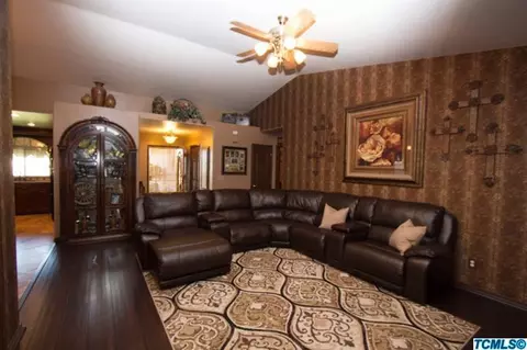 1471 E Davis Dr, Dinuba, CA 93618 photo 11