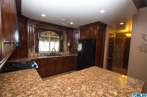 1471 E Davis Dr, Dinuba, CA 93618 photo 5