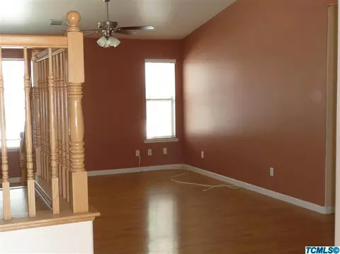 1421 Malsch Strasse, Dinuba, CA 93618 photo 6
