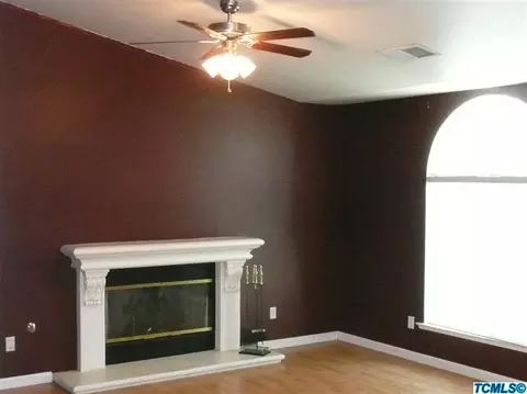 1421 Malsch Strasse, Dinuba, CA 93618 photo 7