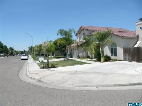 1421 Malsch Strasse, Dinuba, CA 93618 photo 4