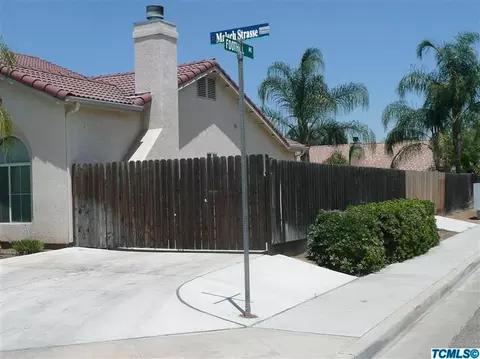 1421 Malsch Strasse, Dinuba, CA 93618 photo 5