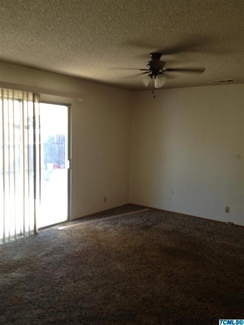 1758 E Park Way, Dinuba, CA 93618 photo 5
