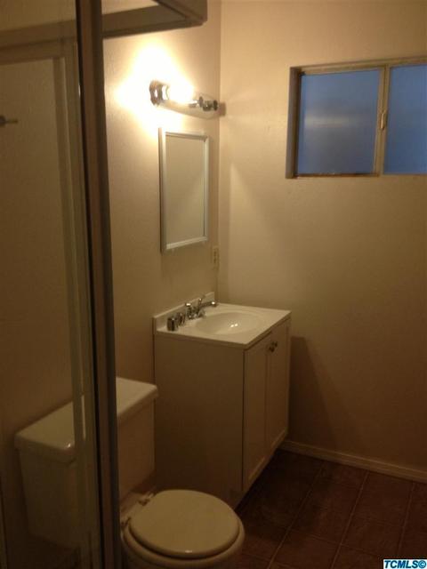 1758 E Park Way, Dinuba, CA 93618 photo 4