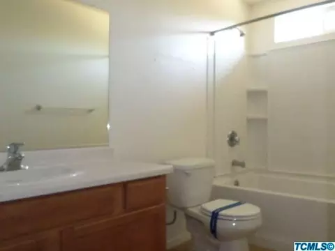 4428 E Acequia Ave, Visalia, CA 93292 photo 17