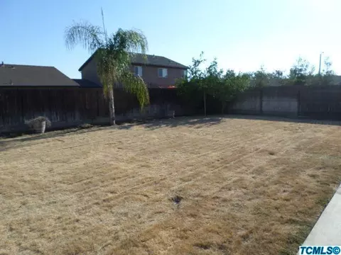 4428 E Acequia Ave, Visalia, CA 93292 photo 4