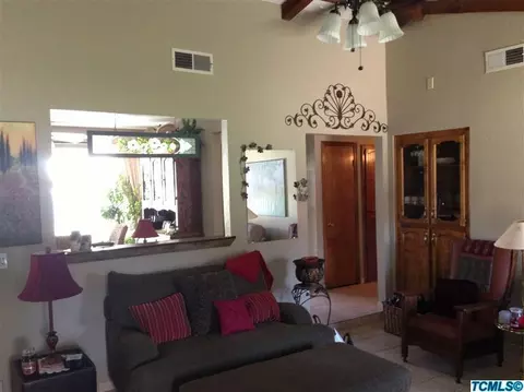 805 W Willow St, Exeter, CA 93221 photo 6
