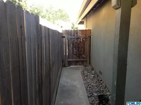 805 W Willow St, Exeter, CA 93221 photo 18