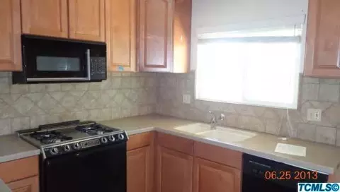1174 Levich Cir, Hanford, CA 93230 photo 3
