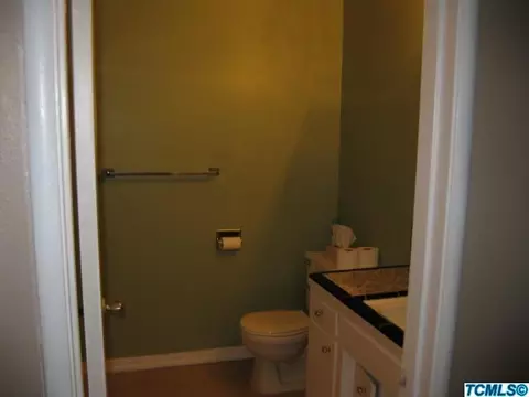 398 E Gail Ave, Tulare, CA 93274 photo 13