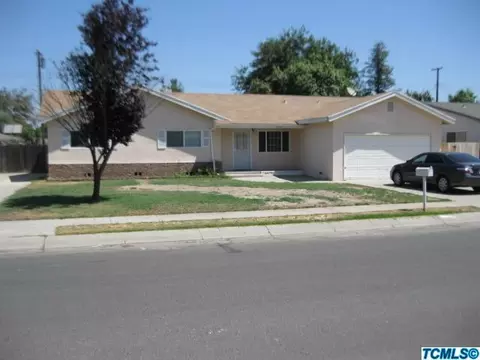 398 E Gail Ave, Tulare, CA 93274 photo 1