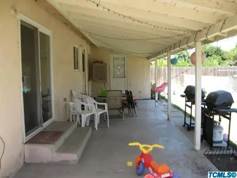 398 E Gail Ave, Tulare, CA 93274 photo 6