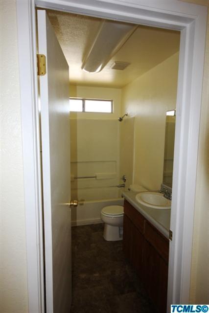 15828 Paradise Ave, Ivanhoe, CA 93235 photo 9