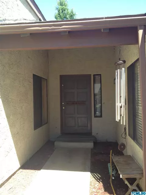 1939 E Andrea Ct, Visalia, CA 93292 photo 2
