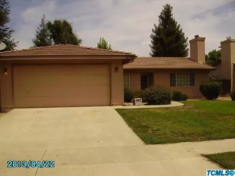 1872 E Levin Ave, Tulare, CA 93274 photo 1