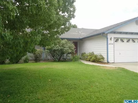 1454 Willow St, Exeter, CA 93221 photo 3