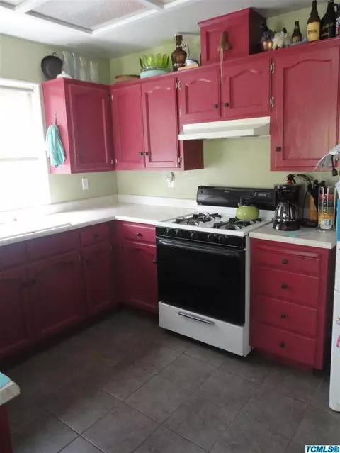 1454 Willow St, Exeter, CA 93221 photo 6