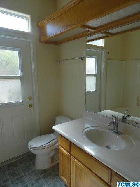 1125 E Chestnut Ct, Visalia, CA 93292 photo 17
