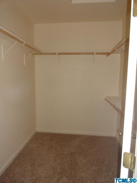 1125 E Chestnut Ct, Visalia, CA 93292 photo 22