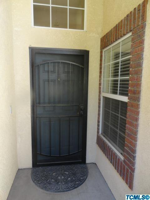 1125 E Chestnut Ct, Visalia, CA 93292 photo 4