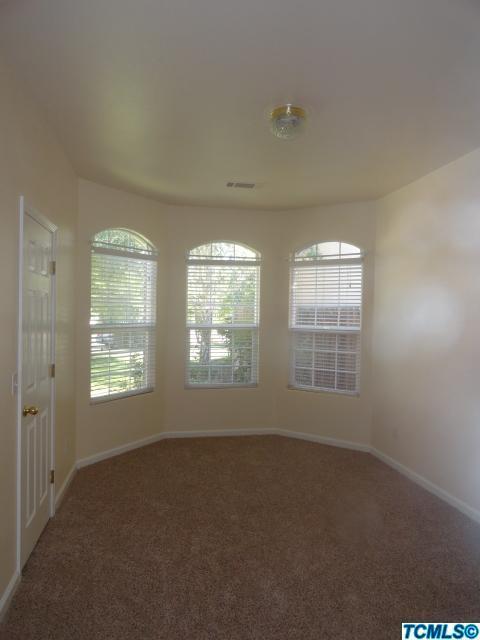 1125 E Chestnut Ct, Visalia, CA 93292 photo 16
