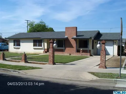 964 Windsor Dr, Tulare, CA 93274 photo 1