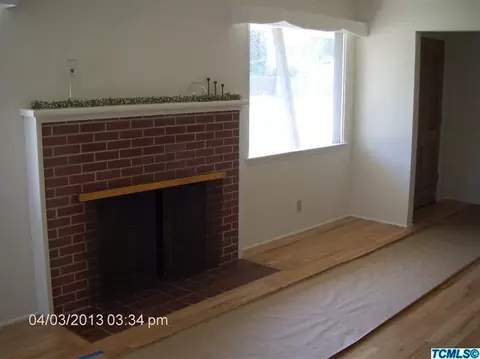 964 Windsor Dr, Tulare, CA 93274 photo 5