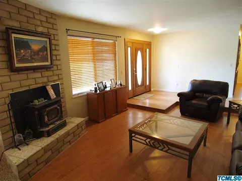 469 W Balaam Ave, Exeter, CA 93221 photo 8
