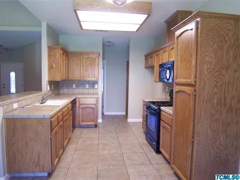 512 Gearey Ave, Exeter, CA 93221 photo 5
