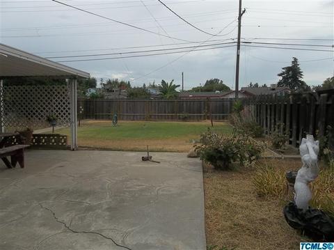573 E Washington Ave, Reedley, CA 93654 photo 4