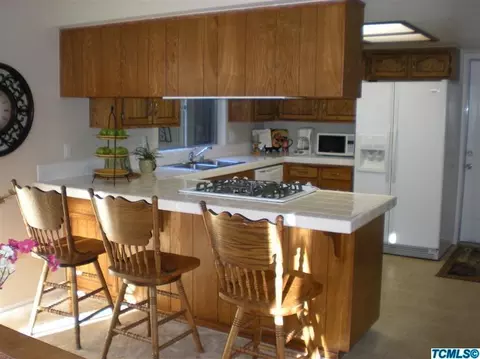 1922 E Harold Ave, Visalia, CA 93292 photo 5