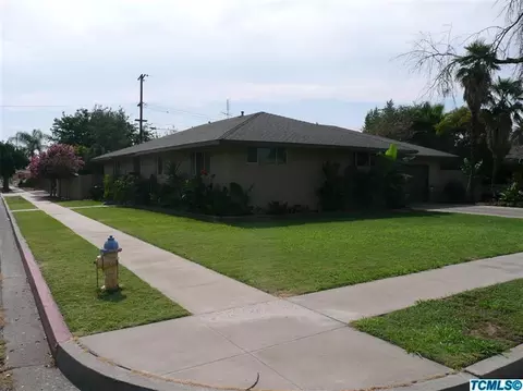 624 E Linzmeier Dr, Dinuba, CA 93618 photo 2