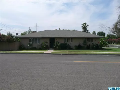624 E Linzmeier Dr, Dinuba, CA 93618 photo 1