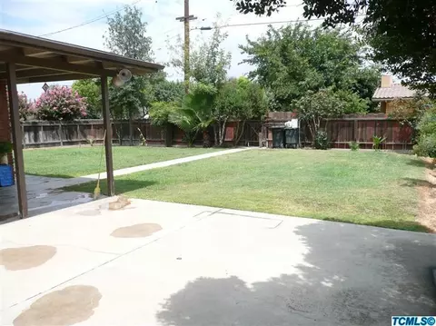624 E Linzmeier Dr, Dinuba, CA 93618 photo 22